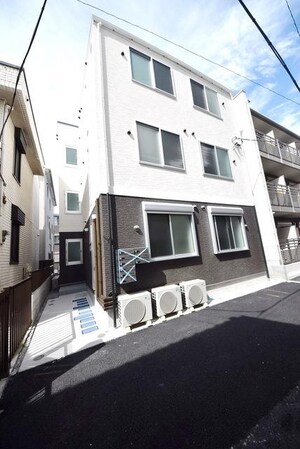 FERIO千住大橋駅前の物件外観写真